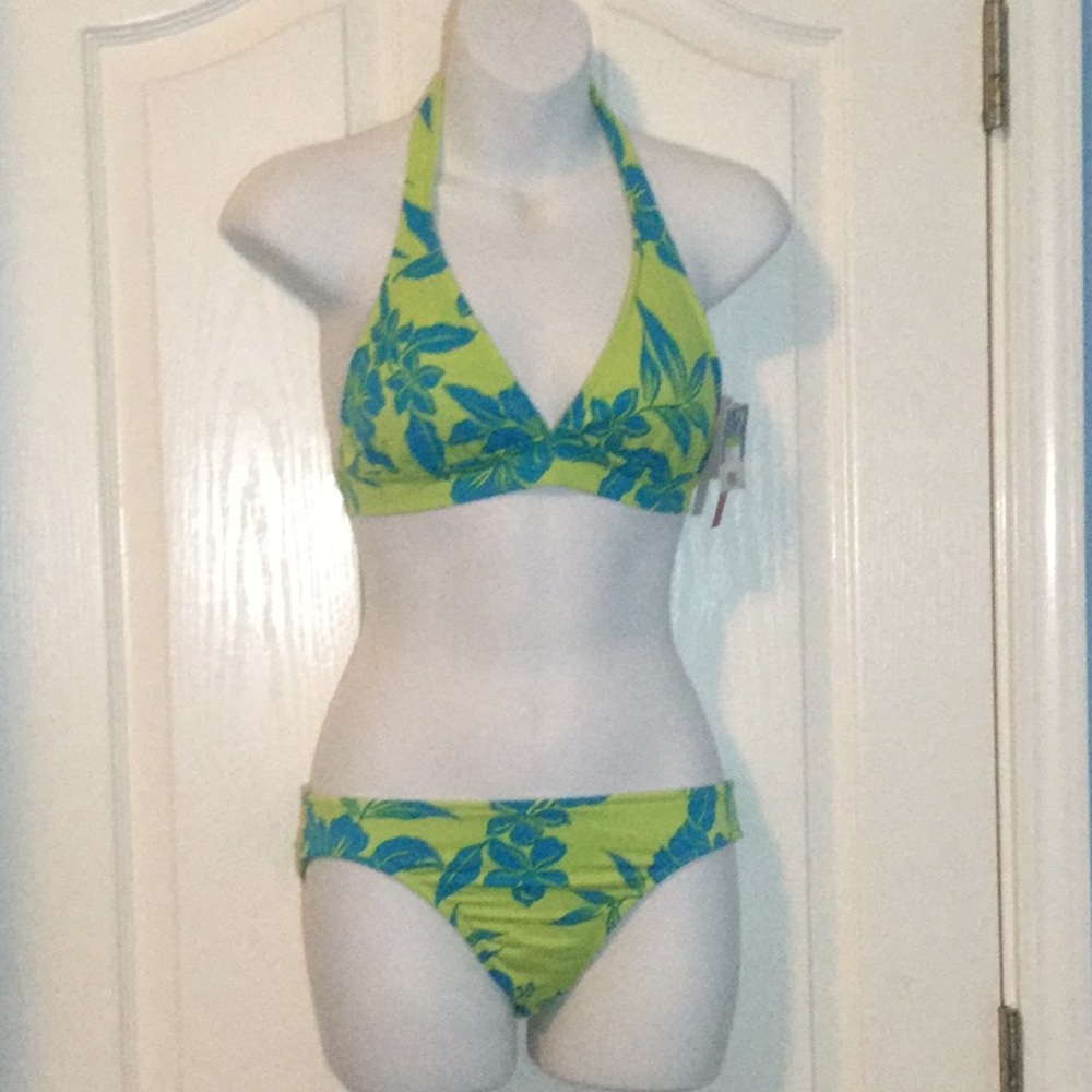 SALE! NWT Hawaiian floral bikini size S